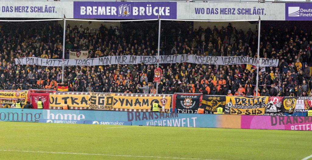 Dresdner Fans provozieren mit sexistischem AntiSt. PauliBanner