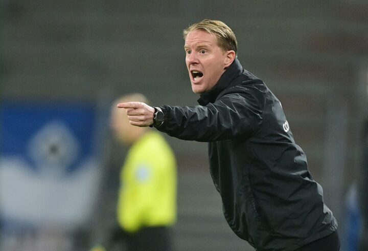 St. Pauli-Trainer Schultz nervt Fan-Regelung