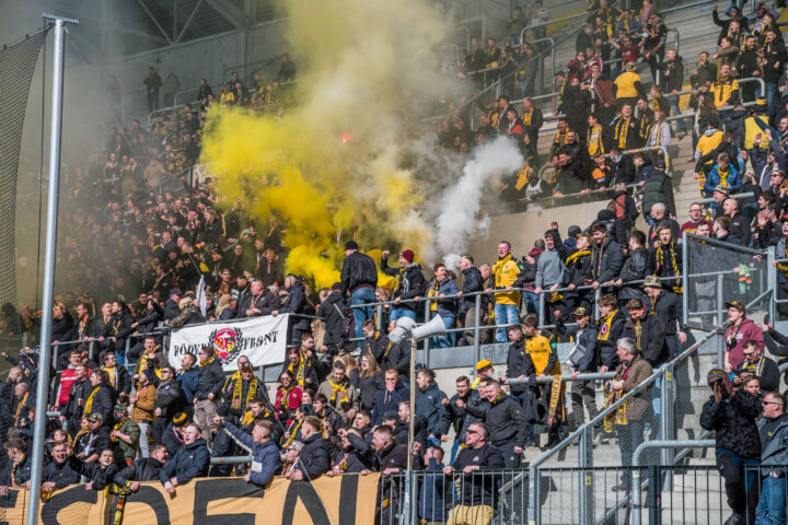 Gegen St. Pauli: Verstoßen Dresden-Fans gegen die Corona-Auflagen?