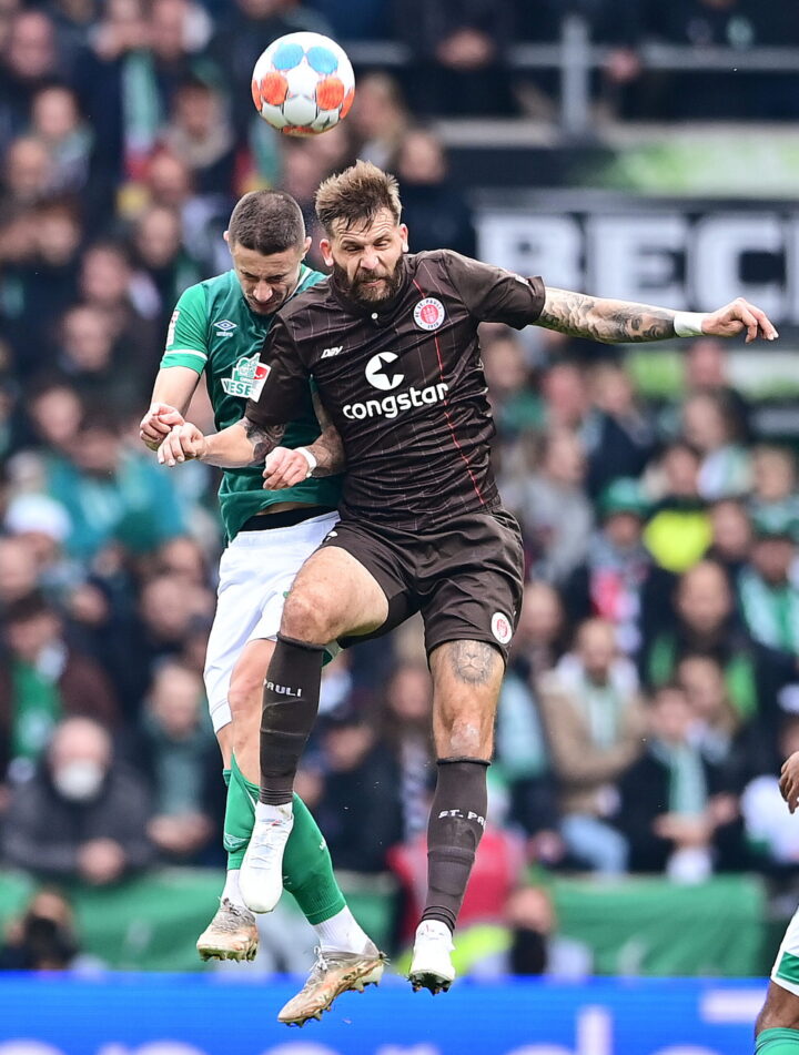 Topspiel gegen Werder: Burgstaller kämpft gleich gegen zwei Serien