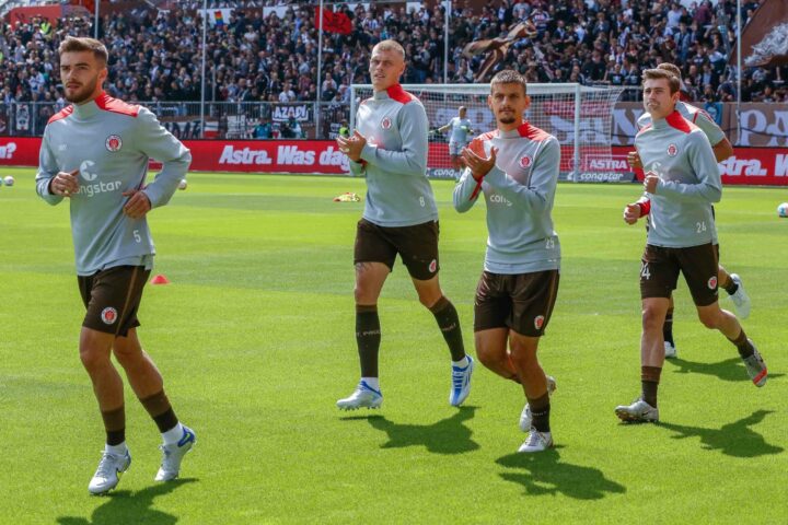 Warum St. Pauli bis zur WM-Pause auf neue Taktik setzen will