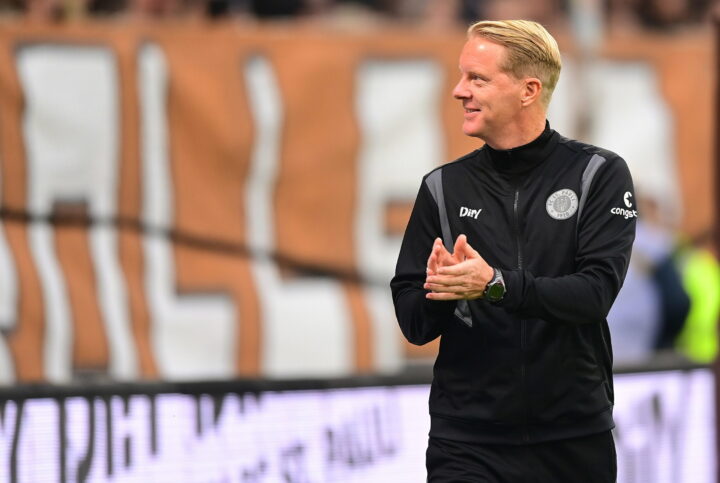 St. Pauli-Profis stärken Schultz den Rücken: „Wir kämpfen immer für Timo!“