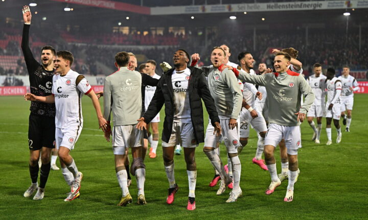„Bombensicher“: St. Pauli feiert Zweitliga-Rekord mit Kabinen-Party