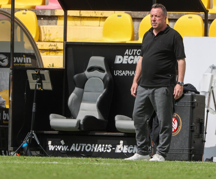 „Bin kein Träumer“: Ex-St. Pauli-Trainer rechnet nach Aufstieg mit Abgängen