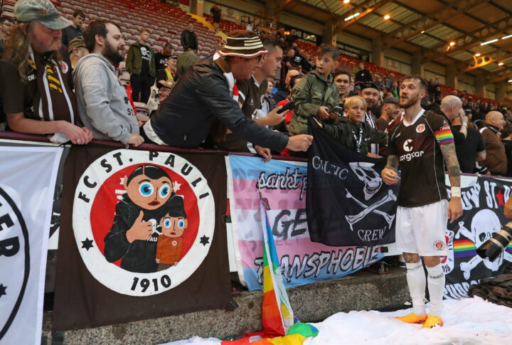Nach Überfall auf St. Pauli-Fans: Wird beim HSV-Spiel in Glasgow die Beute gezeigt?