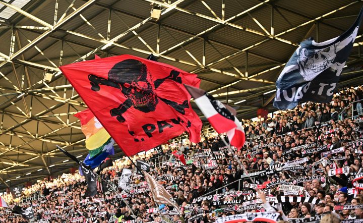 Kommt es zu Problemen mit dem BVB? Tausende St. Pauli-Fans pilgern nach Dortmund