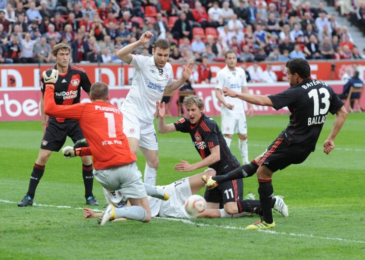 St. Pauli gegen Bayers breite Brust und eine fast 50 Jahre währende Misere