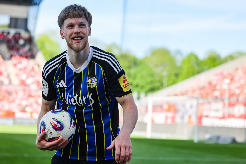 Joel Bichsel wird mit dem FC St. Pauli in Verbindung gebracht. (Foto: IMAGO / frontalvision.com)